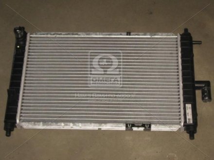Радиатор охлаждения Daewoo Matiz 0.8/1 (458x295x18) NISSENS 61646 (фото 1)