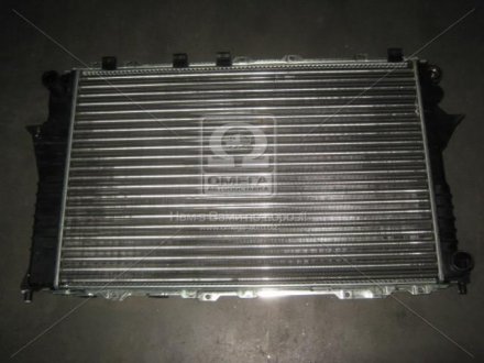 Радиатор, охлаждение двигател Van Wezel 03002083