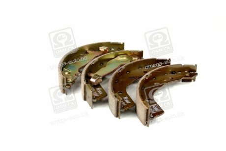 Колодки торм.бар.HYUNDAI GETZ 1.1-1.6 02- без АБС (D=180mm) PARTS-MALL PLA-024 (фото 1)