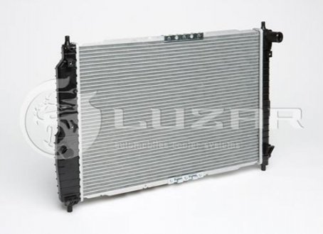 Радиатор охлаждения Авео T200(02-)/Т250(06-) (L=600) МКПП (с конд) (алюм-паяный) LUZAR LRCCHAV05125