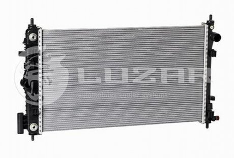 Радиатор охлаждения INSIGNIA (08-) 2.8T / MALIBU 2.4i (11-) АКПП (LRc 05122) LUZAR LRc05122 (фото 1)