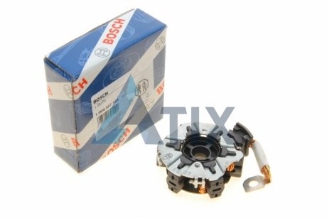 1 004 337 158_щеткодержатель стартера! \ Ford Transit,Peugeot Boxer, Citroen Jumper 2.2TDCI 0 BOSCH 1 004 337 158